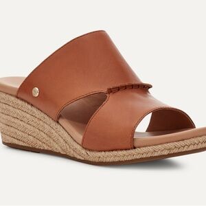 Beautiful Esmeralda Sandals from UGG super comfy